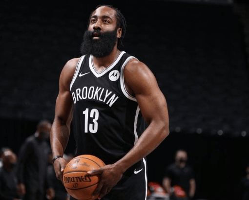 Ming重返赛场，比赛局势复杂首场状态出色，篮网观众沸腾！的简单介绍-开云体育下载